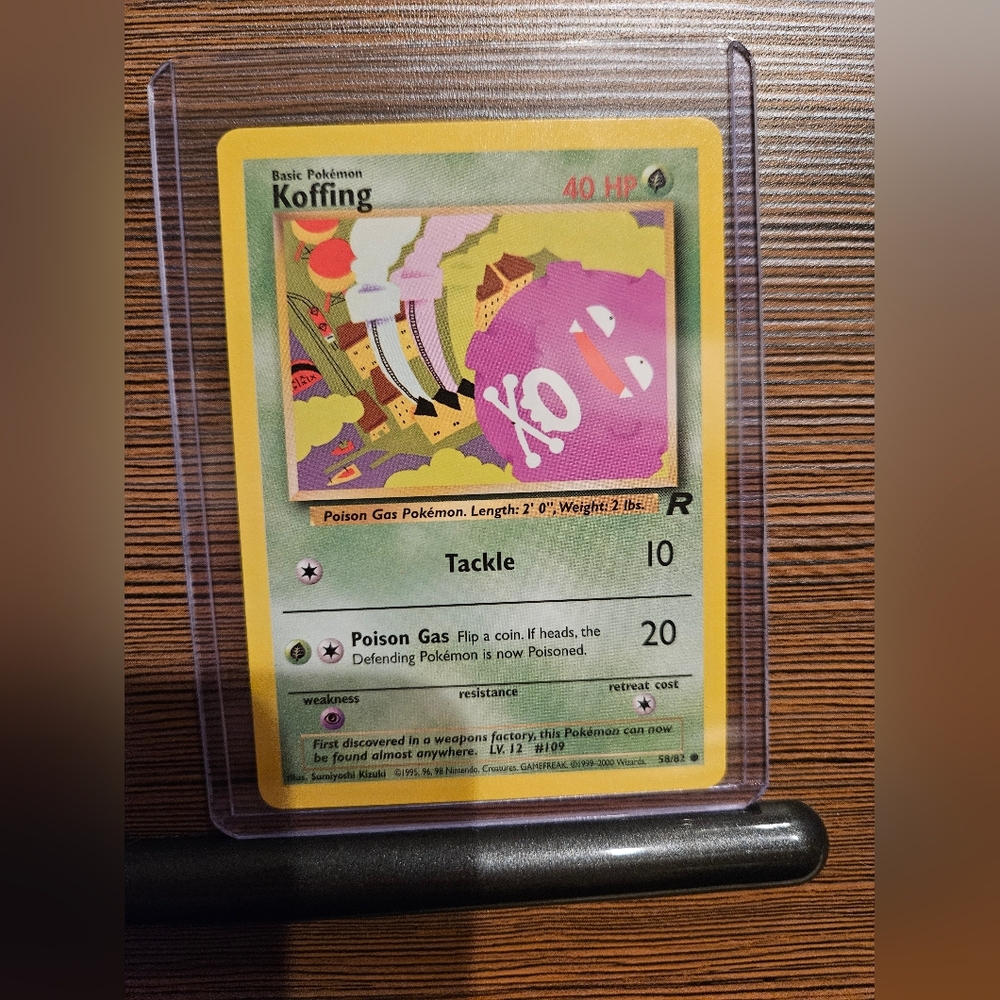 Koffing 58/82 Pokemon Rocket Trading Card